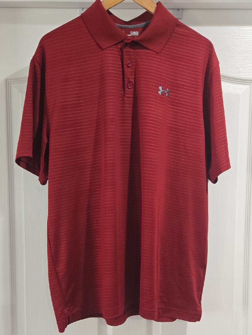 Under Armour Loose HeatGear Men's Size XL Short Sleeve Maroon Polo Shirt